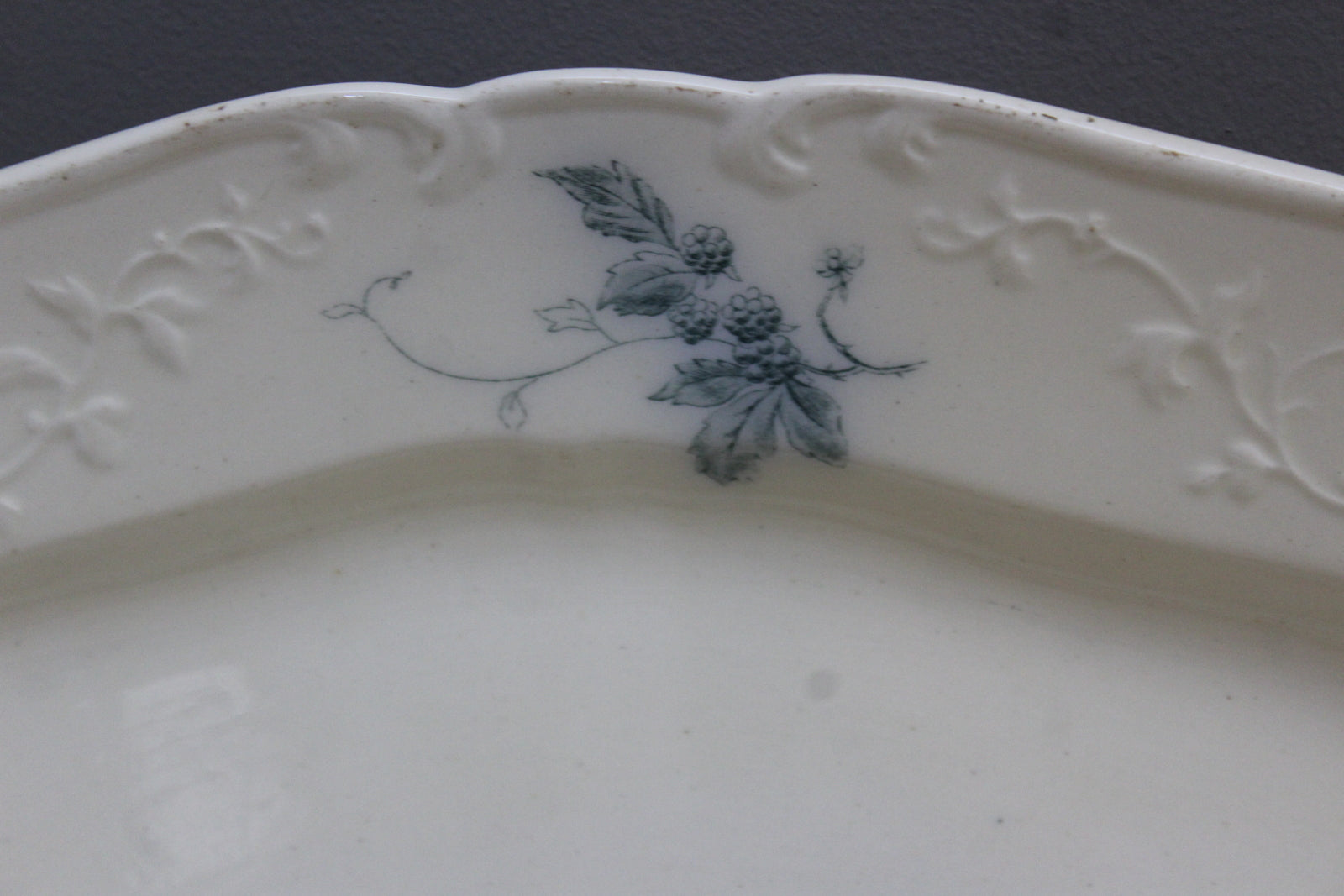 Victorian Blue & White Meat Plate - Kernow Furniture