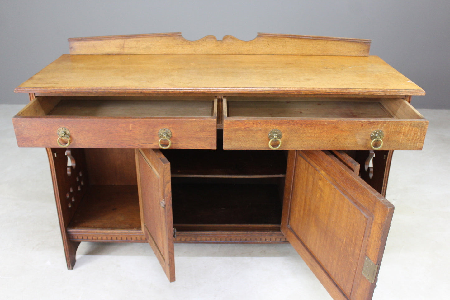 Arts & Crafts Oak Sideboard - Kernow Furniture