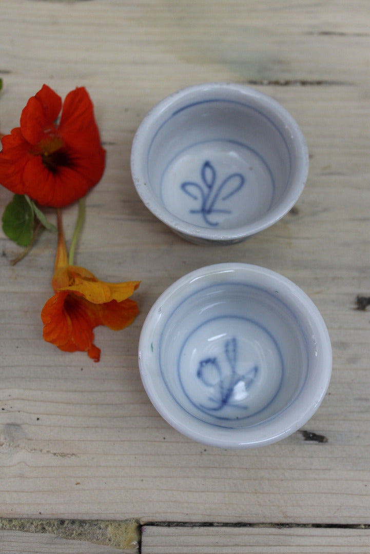 Oriental Blue & White Small Bowls - Kernow Furniture