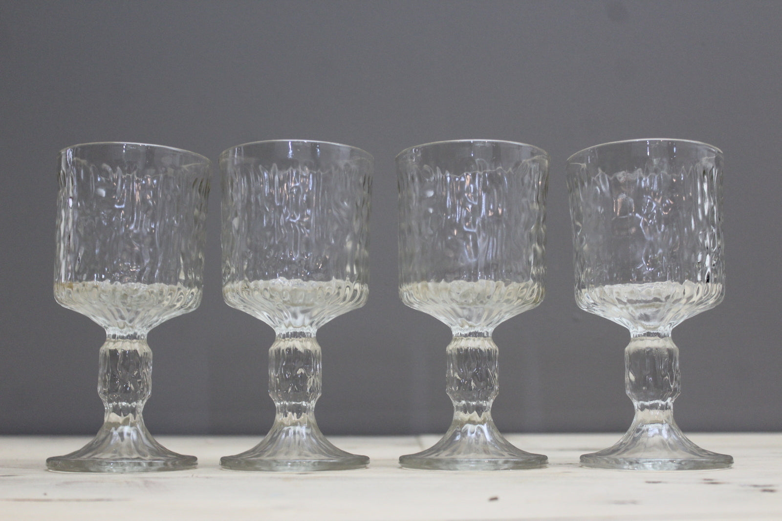 Set 4 Vintage Ravenhead Sieasta Wine Glasses - Kernow Furniture