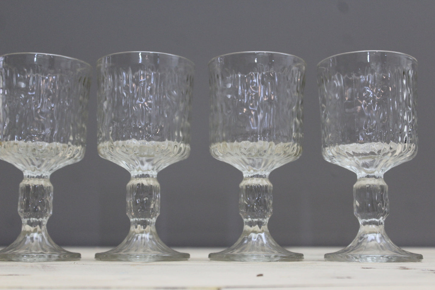 Set 4 Vintage Ravenhead Sieasta Wine Glasses - Kernow Furniture