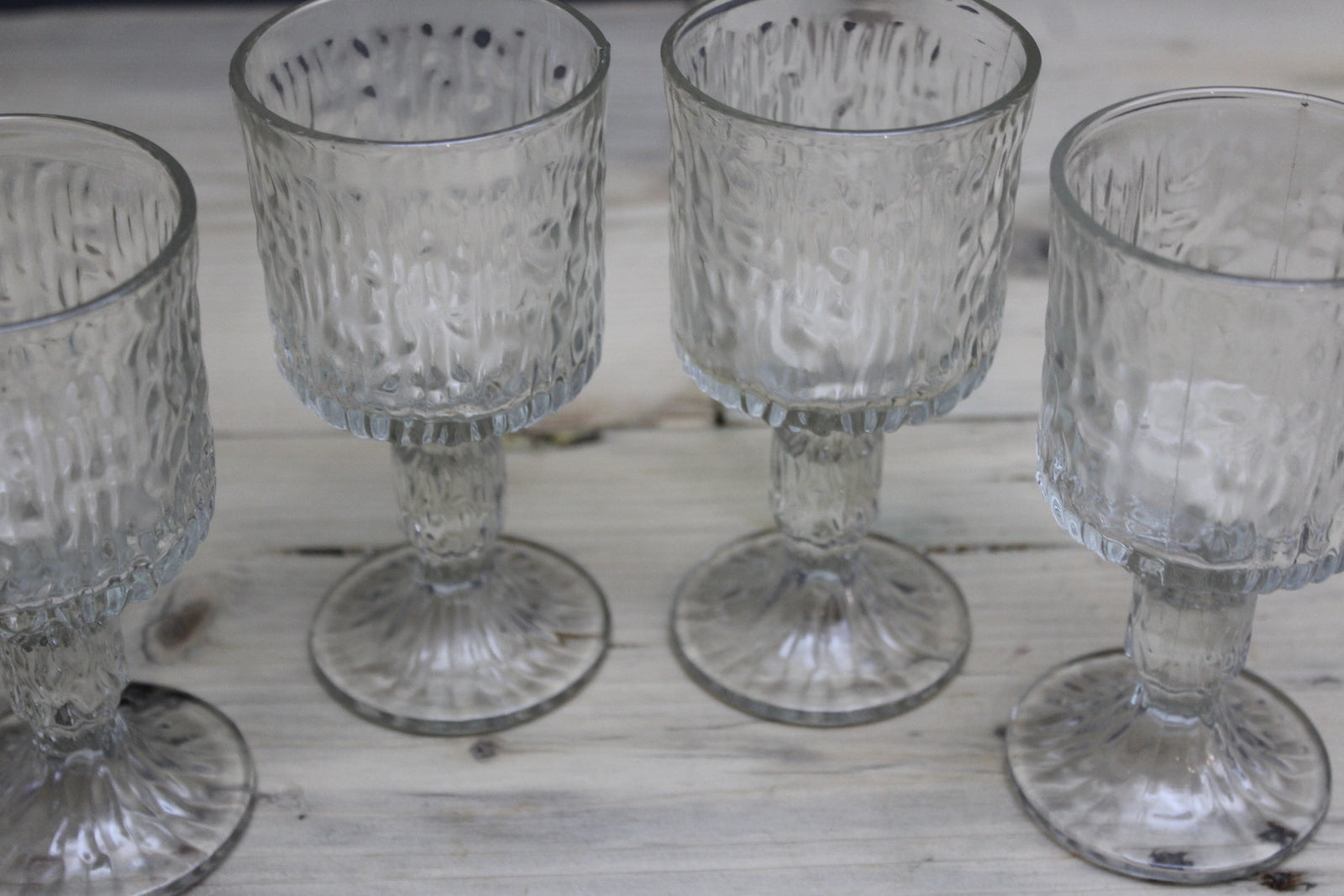 Set 4 Vintage Ravenhead Sieasta Wine Glasses - Kernow Furniture