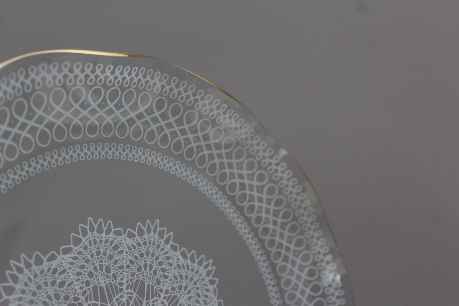 Chance Glass Plate - Kernow Furniture