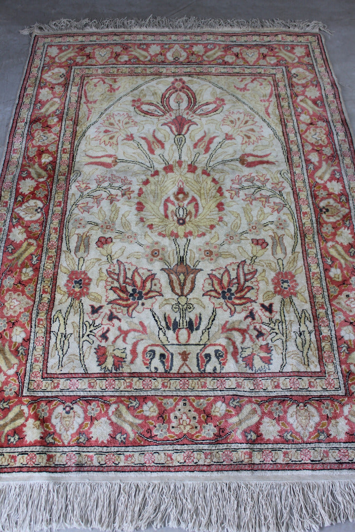 Vintage Persian Wool Rug - Kernow Furniture