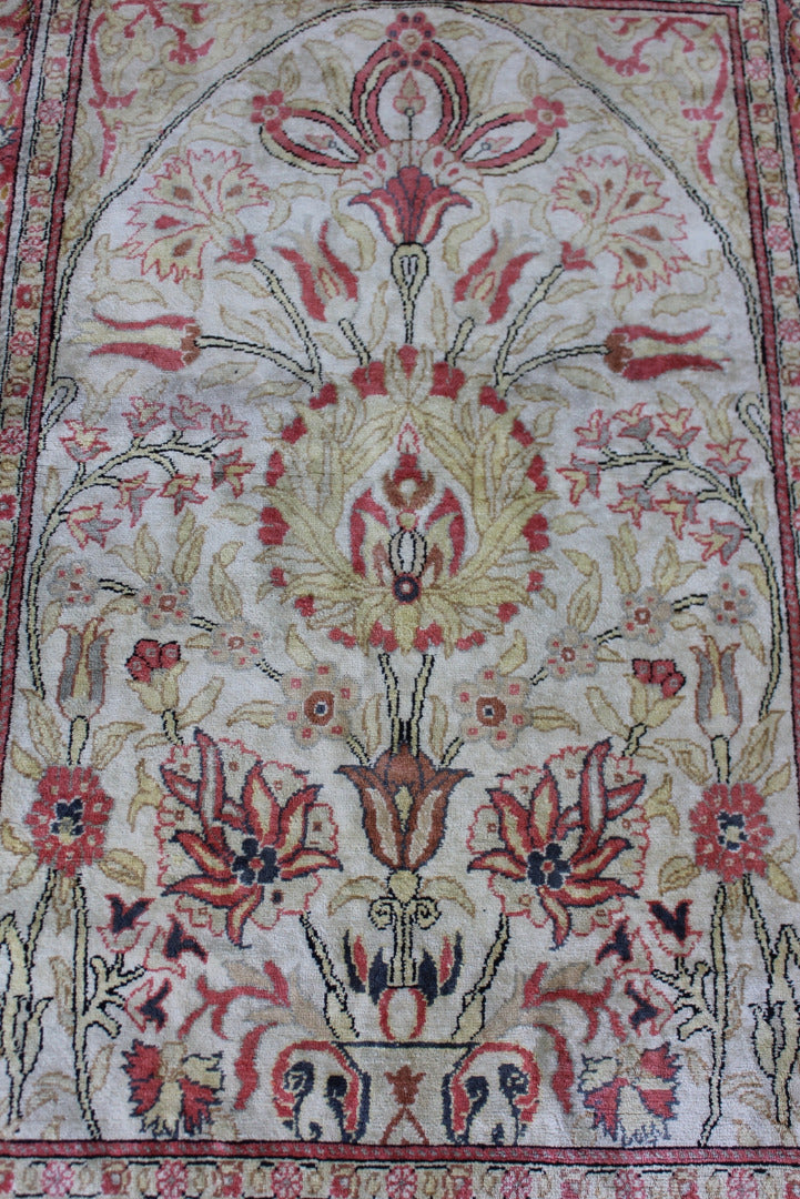 Vintage Persian Wool Rug - Kernow Furniture