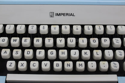 Vintage Imperial Typewriter - Kernow Furniture