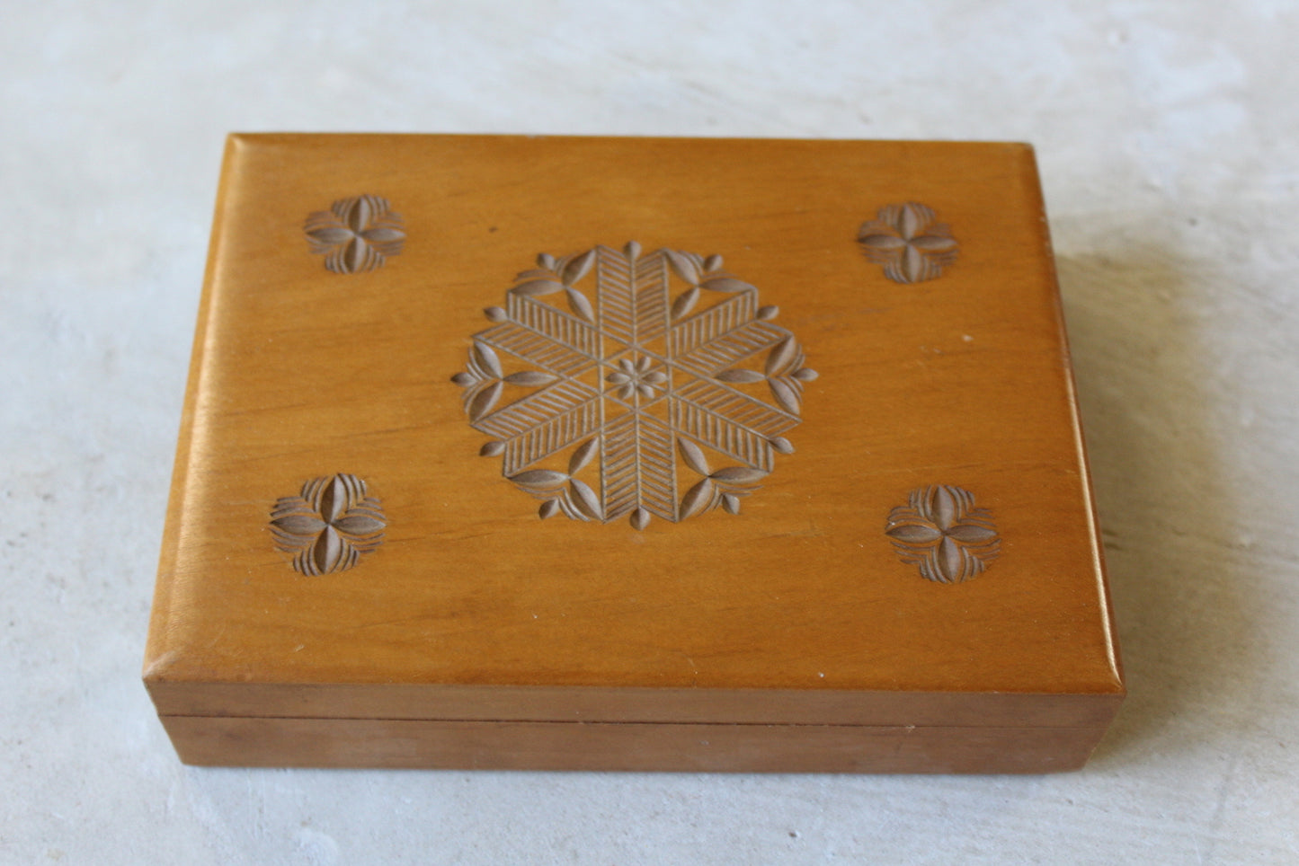 Vintage Wooden Box & Dominoes - Kernow Furniture