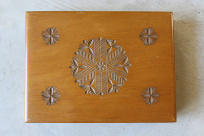 Vintage Wooden Box & Dominoes - Kernow Furniture