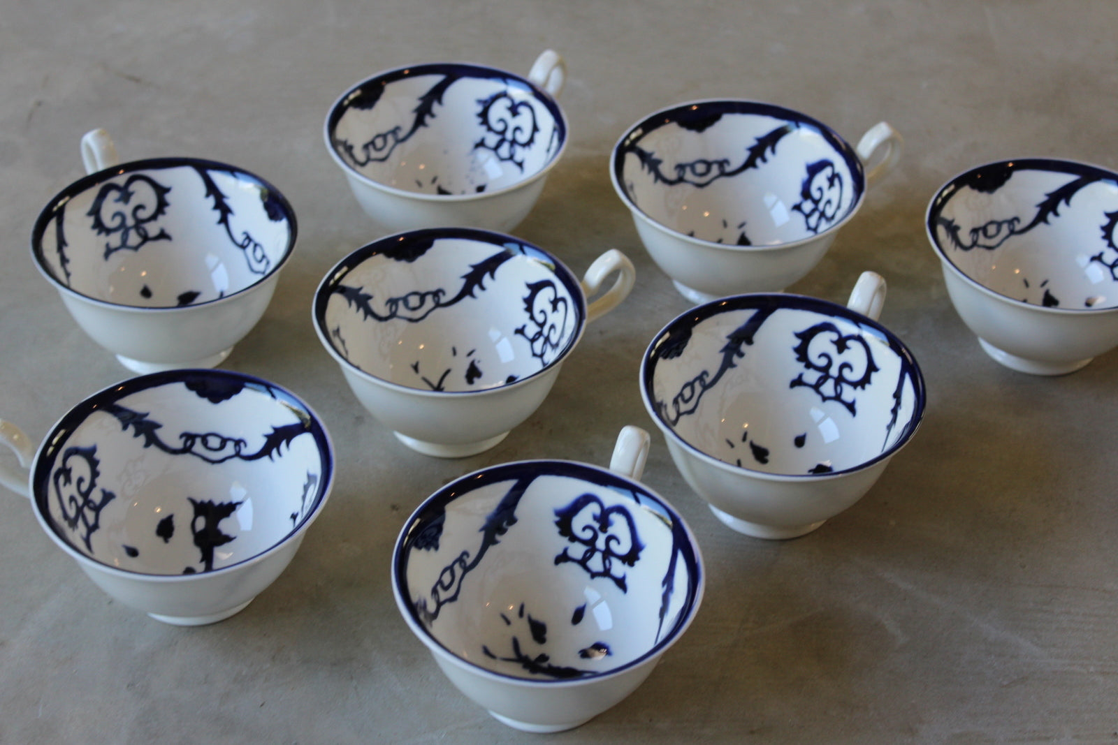 8 Blue & White China Cups - Kernow Furniture