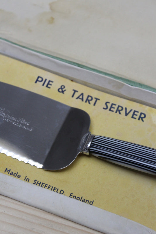 Pie & Tart Server - Kernow Furniture
