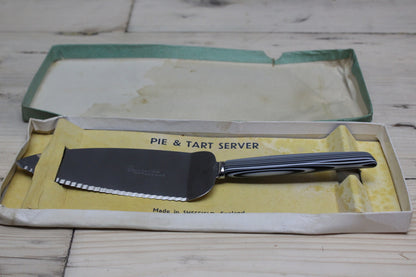 Pie & Tart Server - Kernow Furniture