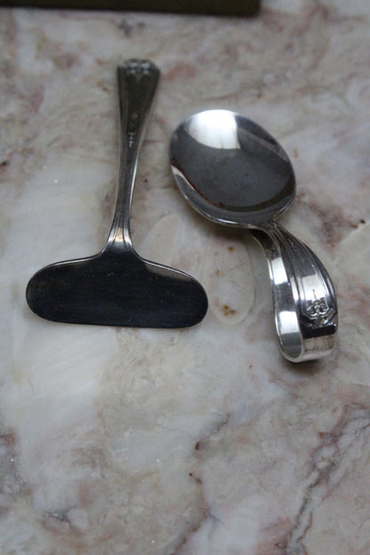 Vintage Baby Spoon & Pusher - Kernow Furniture