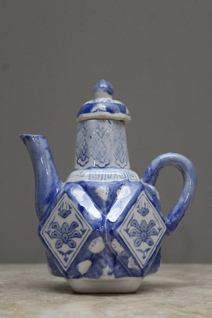 Oriental Blue & White Teapot - Kernow Furniture