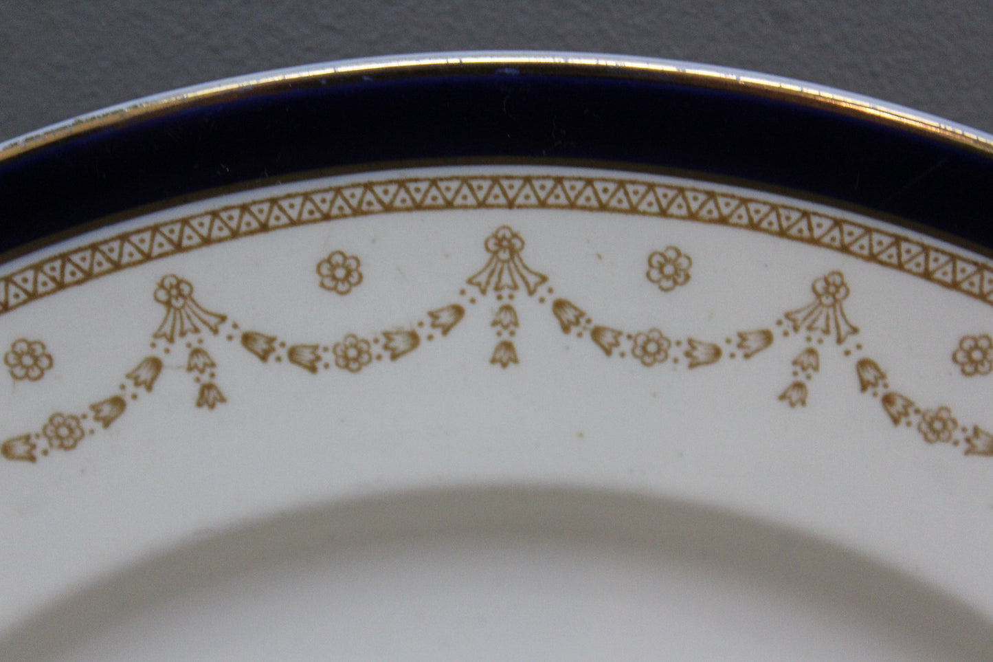 4 Alfred Meakin Bleu De Roi Dinner Plates - Kernow Furniture