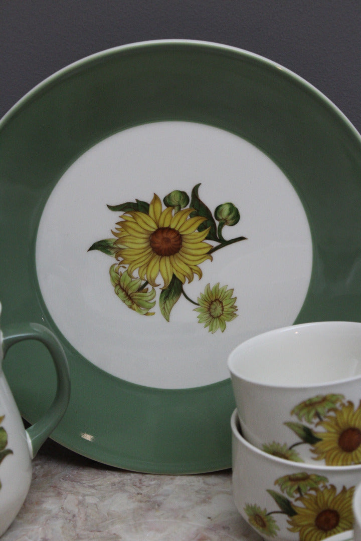 Wedgwood Sunflower China Tea Set - Kernow Furniture