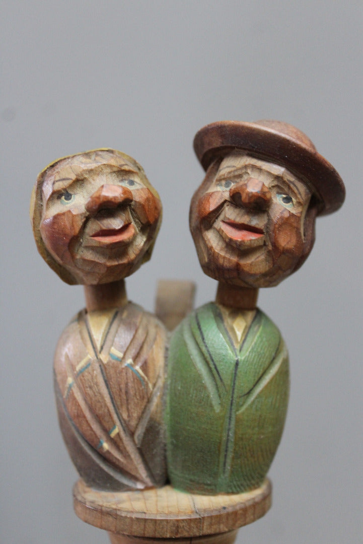 Kissing Couple Wooden Mechanical Cork Bottle Stopper - Kernow Furniture