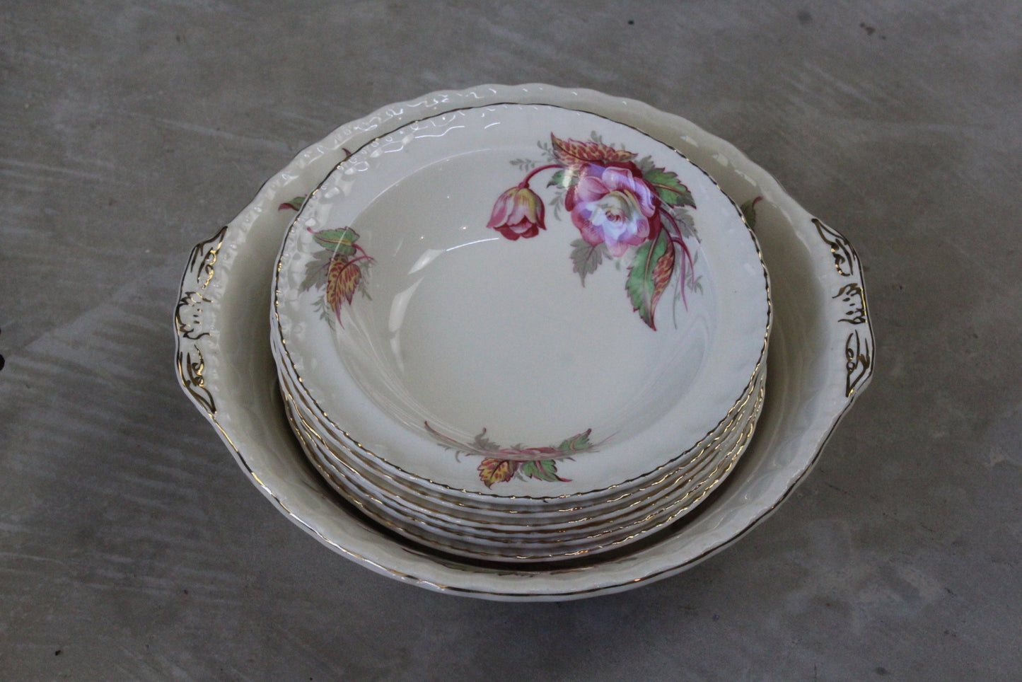 Grindley Rosedene Serving Bowl & 6 Dessert Bowls - Kernow Furniture