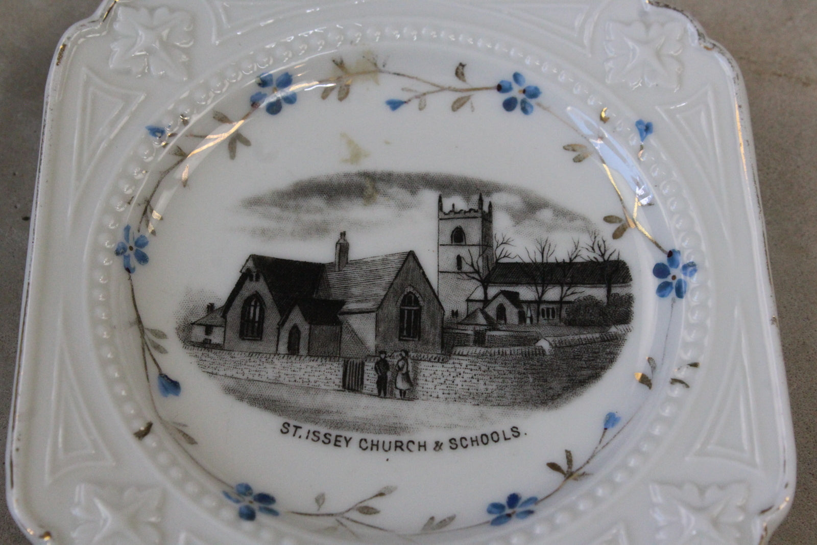 St Issey Vintage Pin Dish - Kernow Furniture