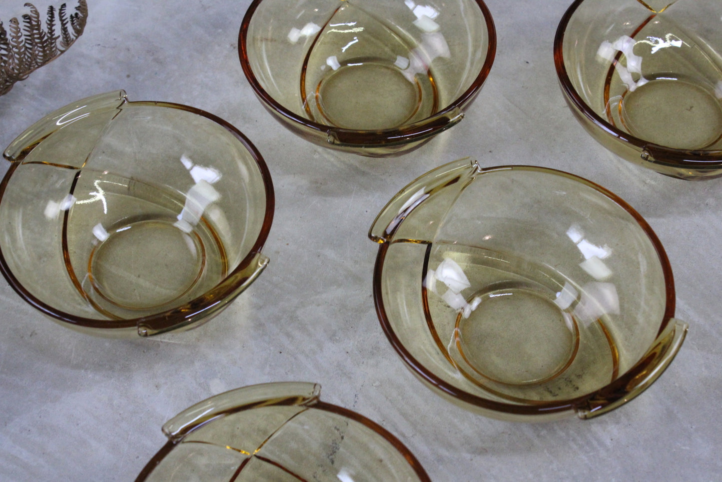 5 Amber Glass Dessert Bowls - Kernow Furniture