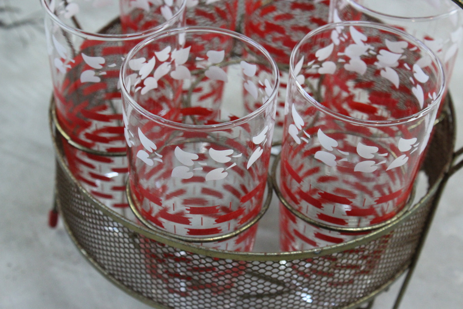 Retro Basket Glasses - Kernow Furniture