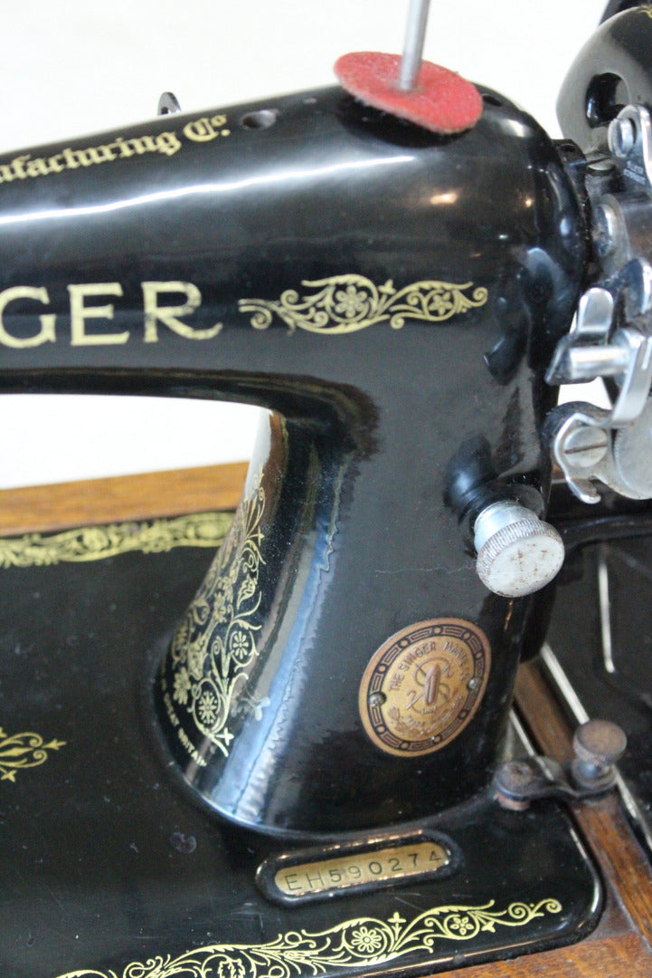 Singer Sewing Machine 99K - Kernow Furniture