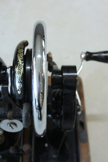 Singer Sewing Machine 99K - Kernow Furniture