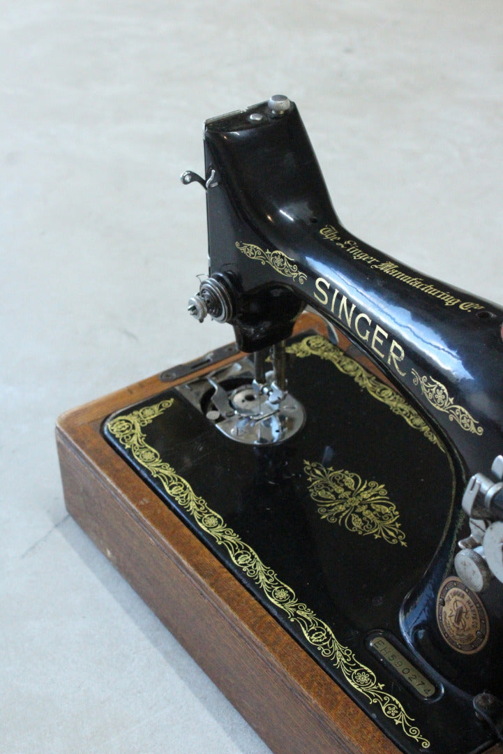 Singer Sewing Machine 99K - Kernow Furniture