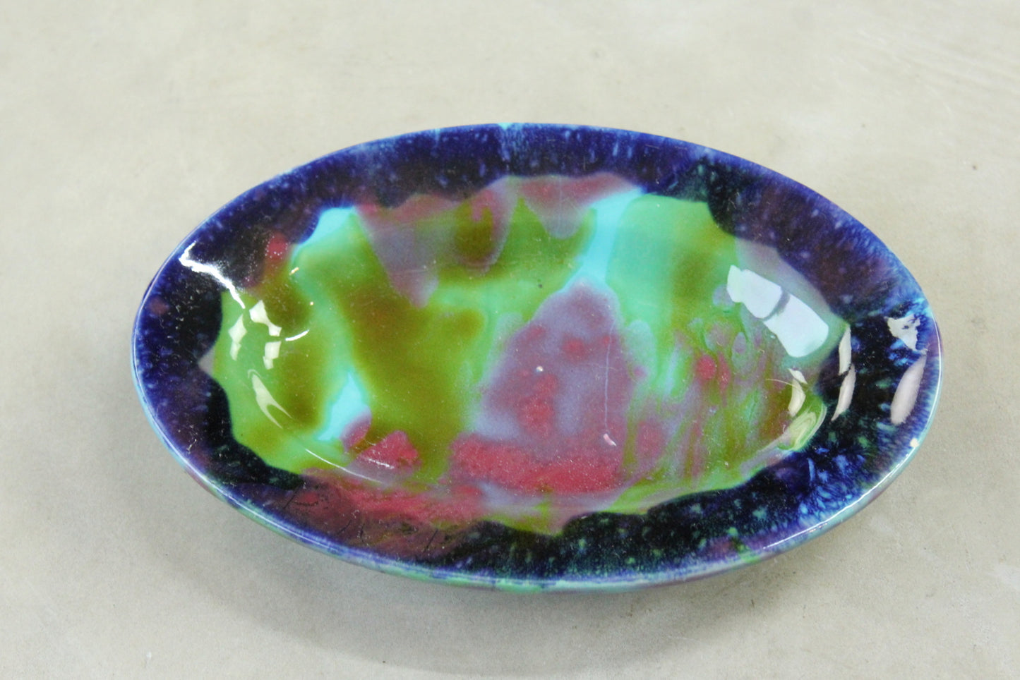 Bright Glazed Oval Dish - Kernow Furniture