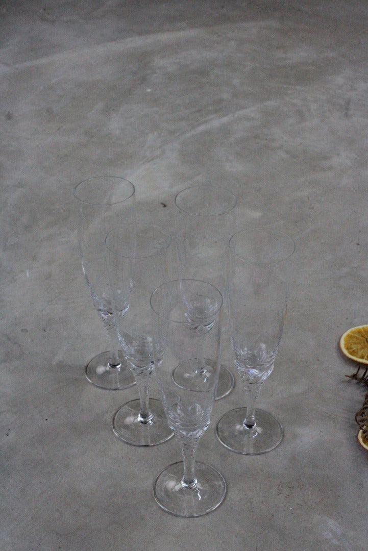 5 Champagne Glasses - Kernow Furniture