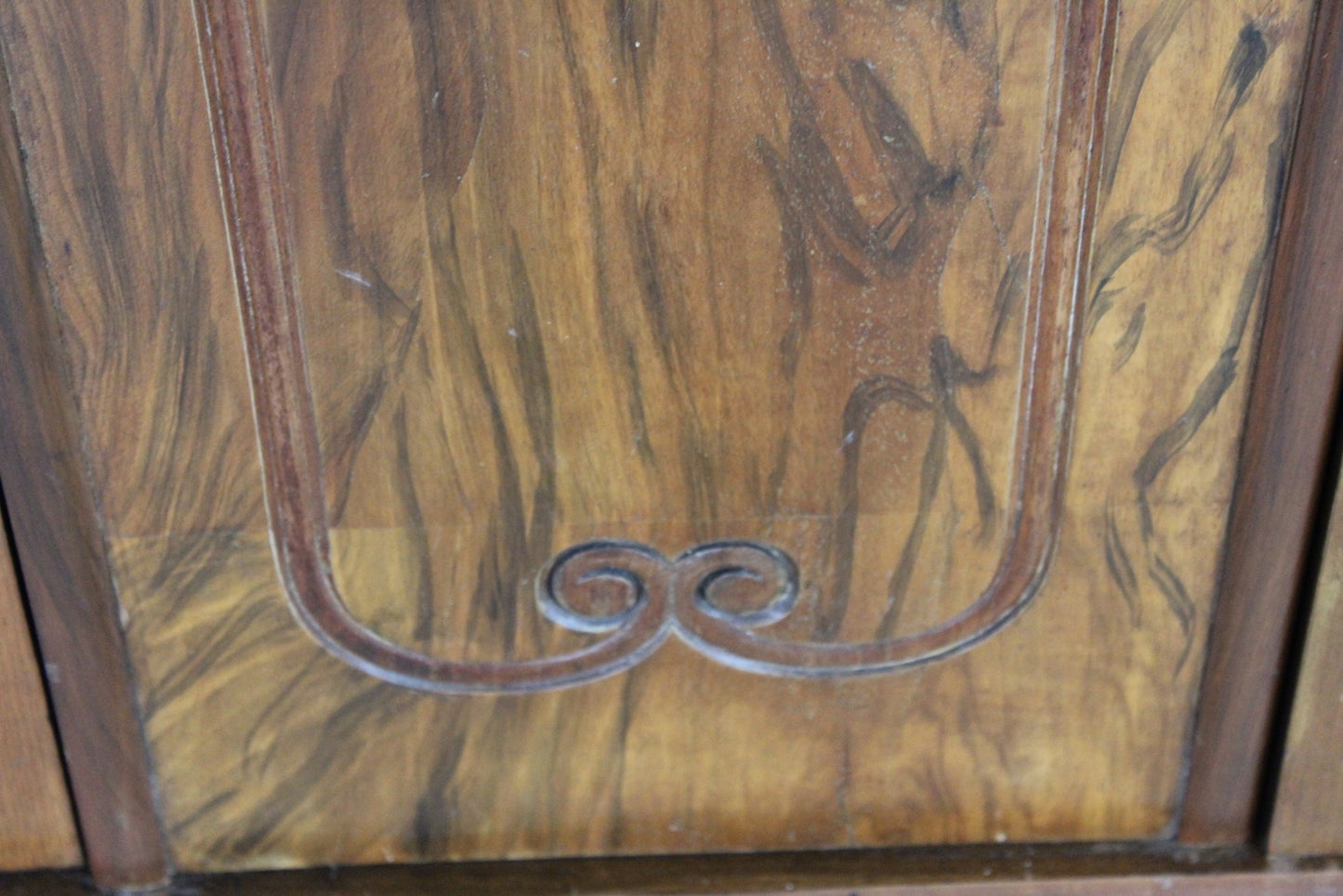 Late Victorian Walnut Wardrobe - Kernow Furniture