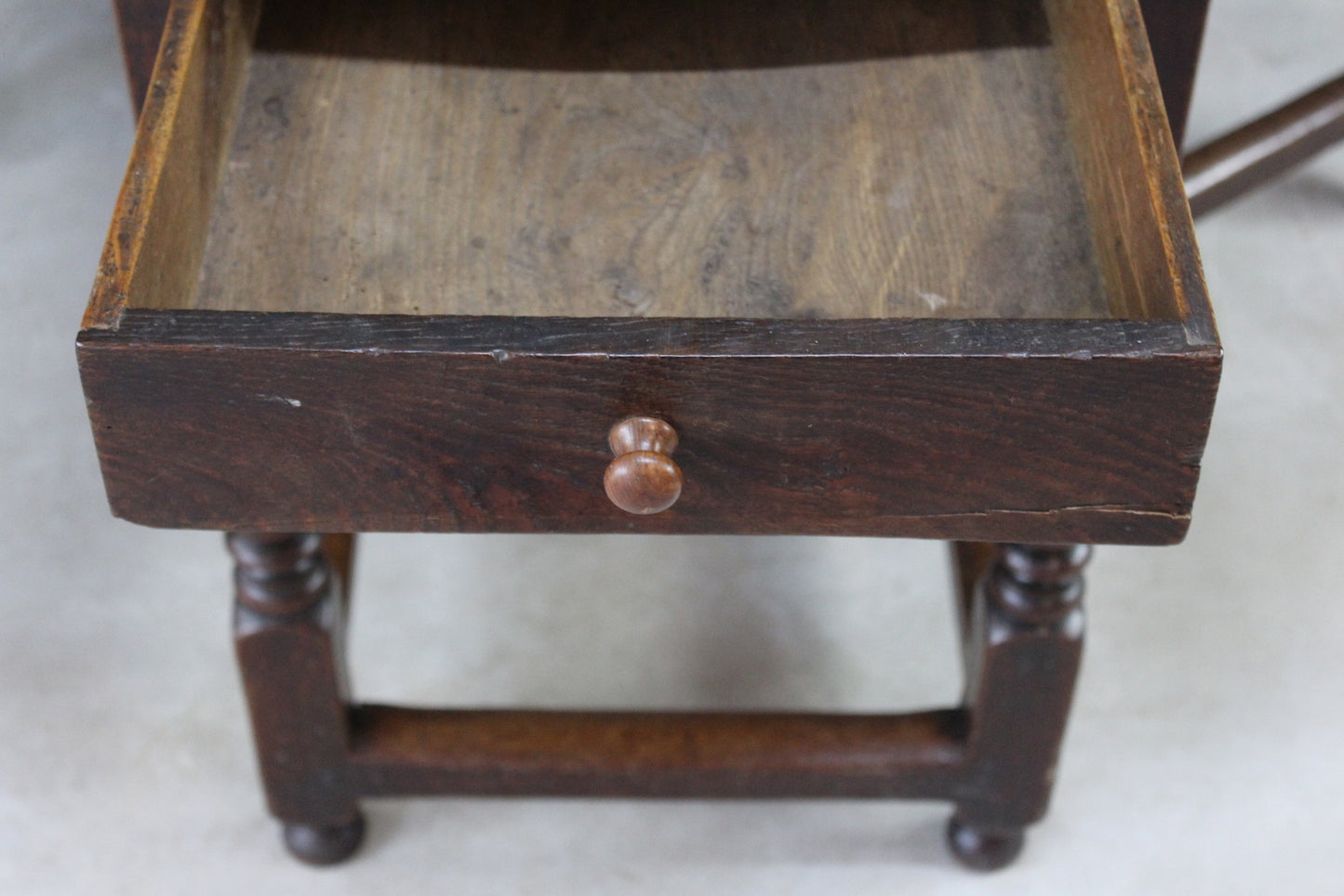 Antique Oak Oval Drop Leaf Dining Table - Kernow Furniture