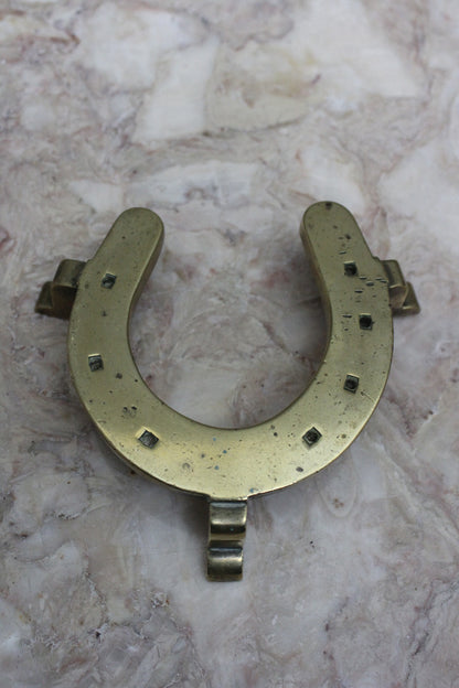 Vintage Brass Horse Shoe Trivet - Kernow Furniture