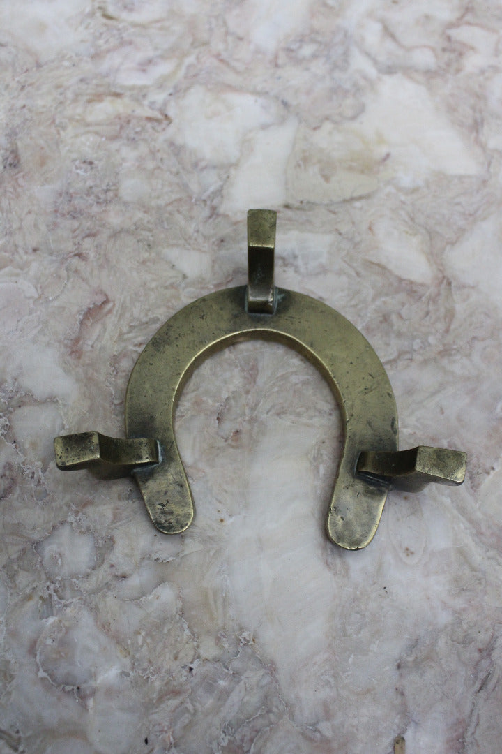 Vintage Brass Horse Shoe Trivet - Kernow Furniture