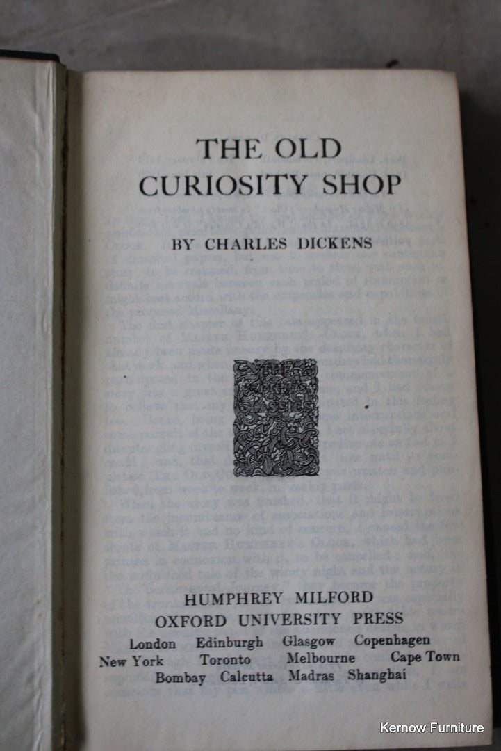 Oliver Twist & The Old Curiosity Shop - Charles Dickens - Kernow Furniture