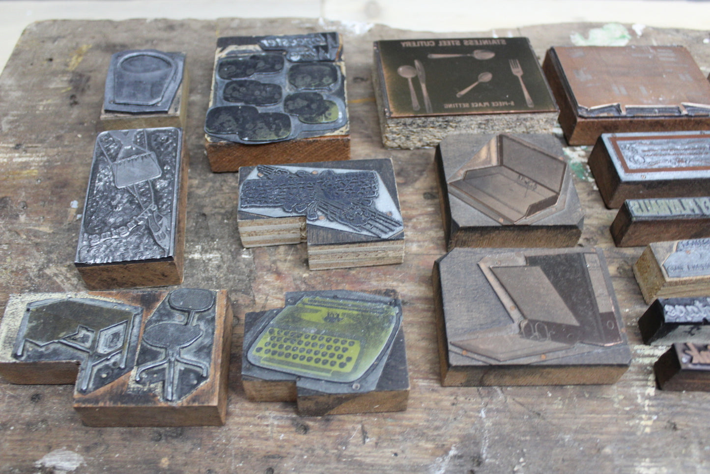 Collection Vintage Printing Blocks - Kernow Furniture