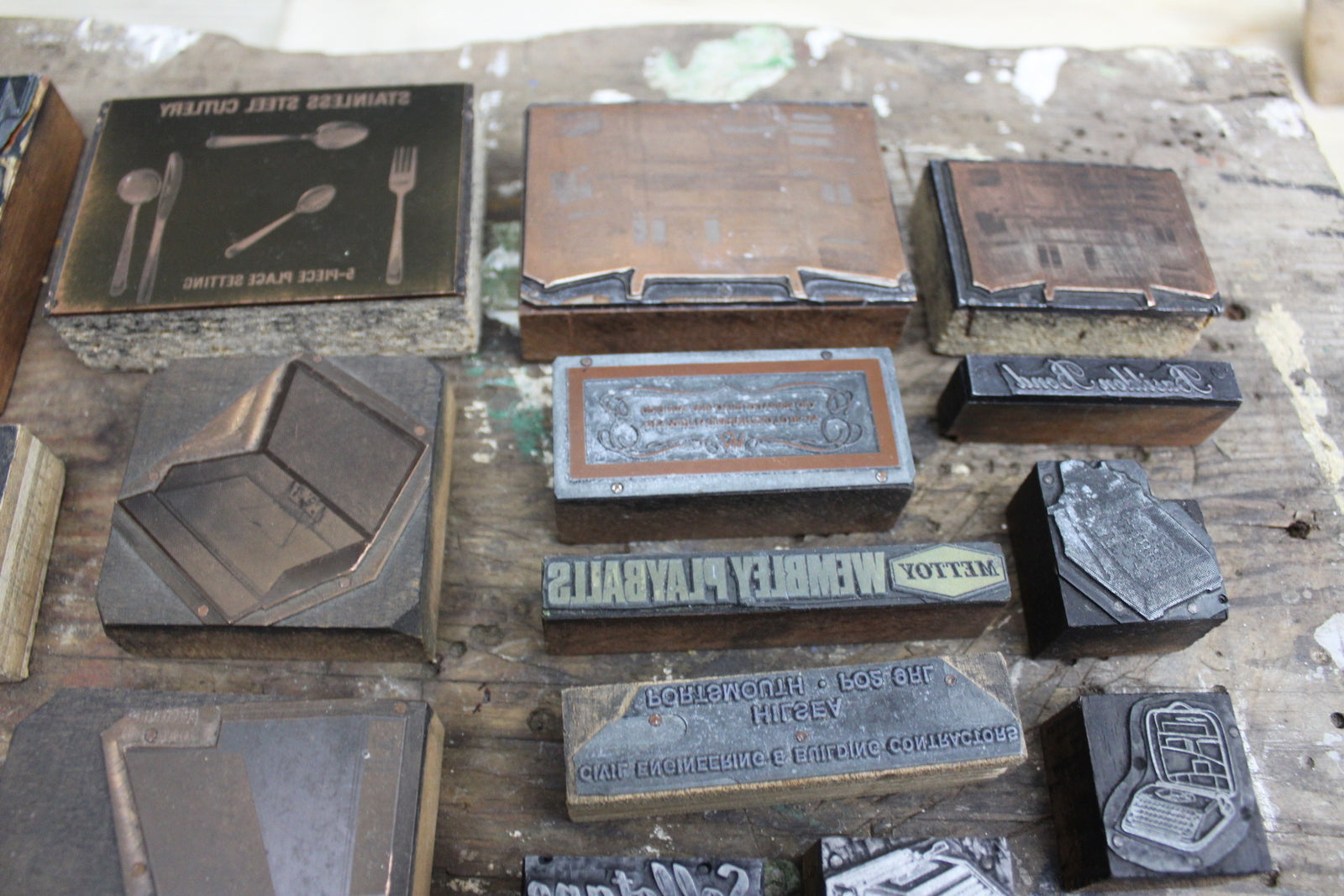 Collection Vintage Printing Blocks - Kernow Furniture