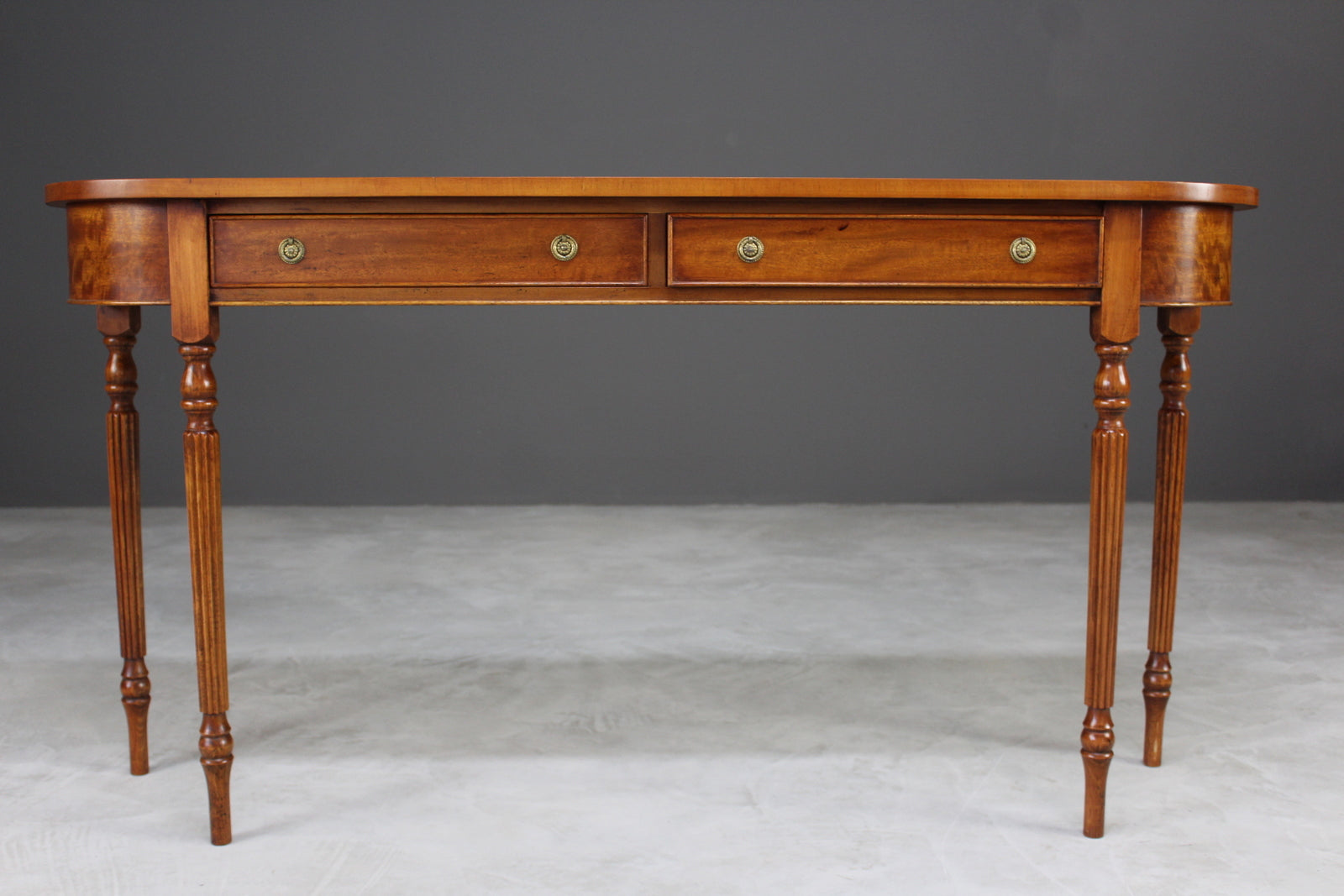 Antique Style Narrow Hall Table - Kernow Furniture