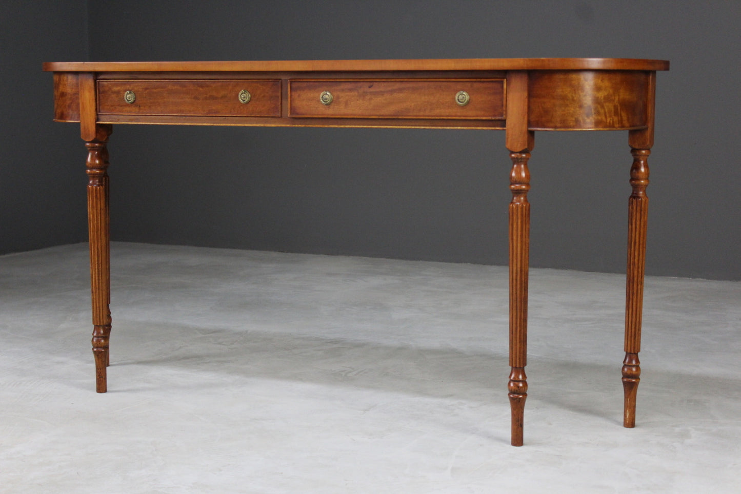 Antique Style Narrow Hall Table - Kernow Furniture