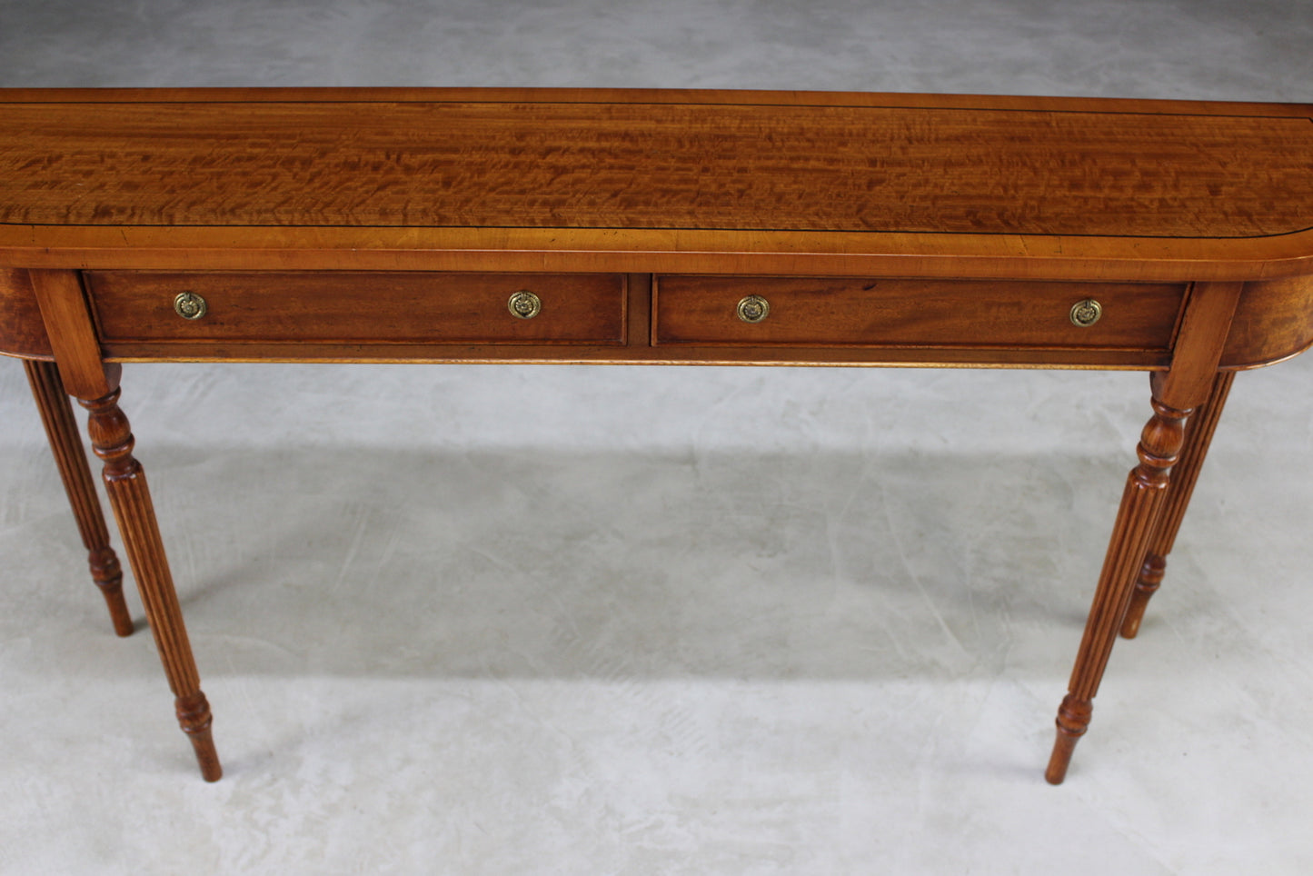 Antique Style Narrow Hall Table - Kernow Furniture