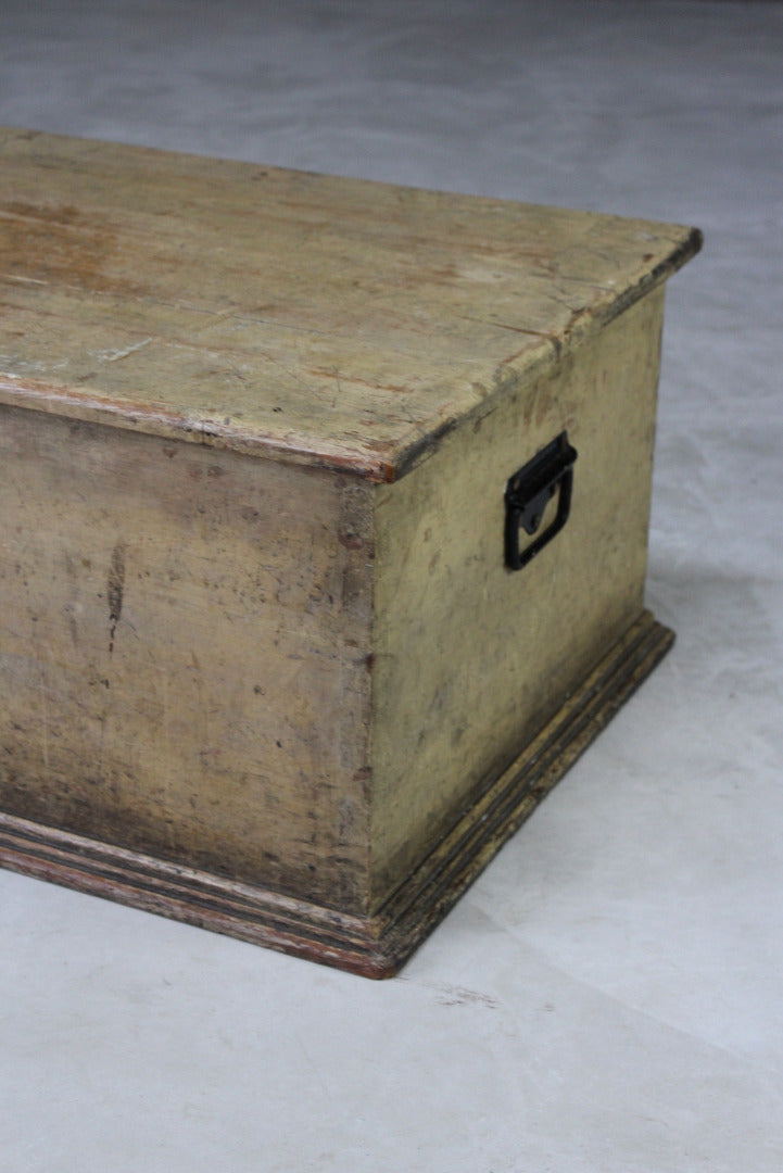 Vintage Rustic Painted Pine Box - Kernow Furniture