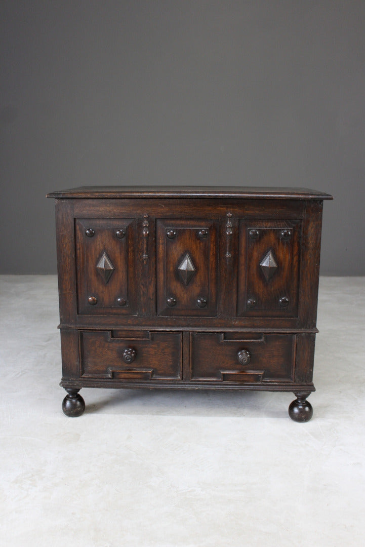 Geometric Oak Mule Chest - Kernow Furniture