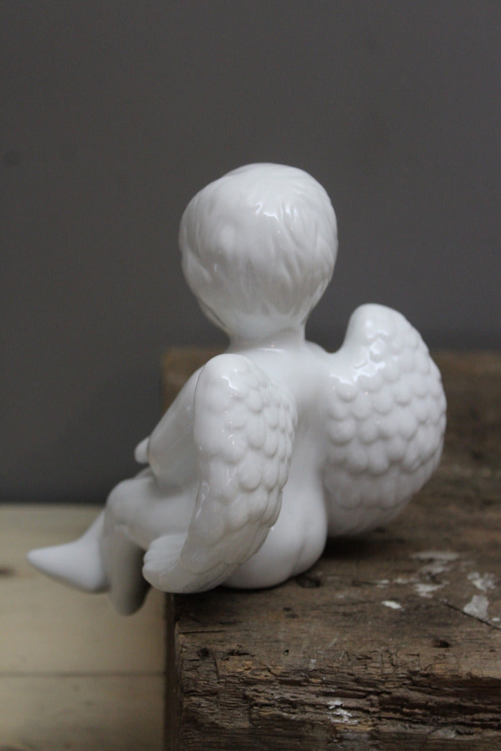 White Ceramic Cherub - Kernow Furniture