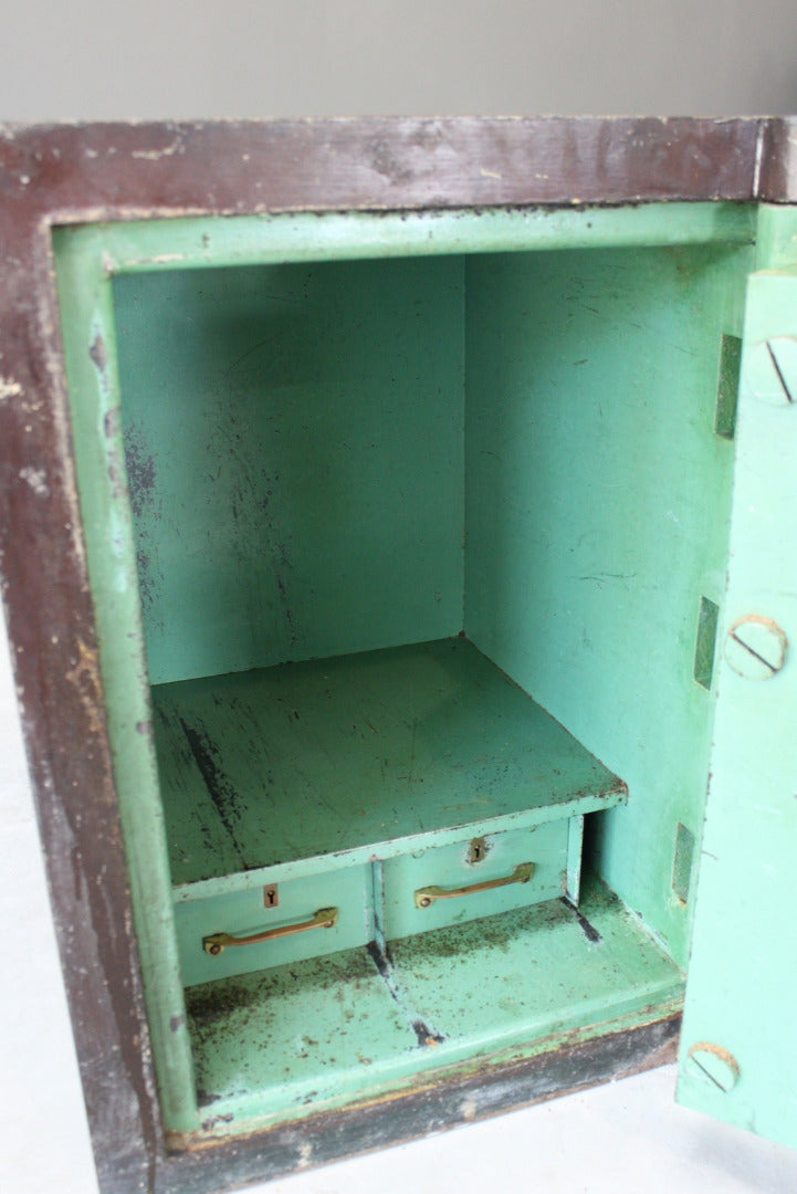 Antique Safe Thomas Perry & Sons - Kernow Furniture