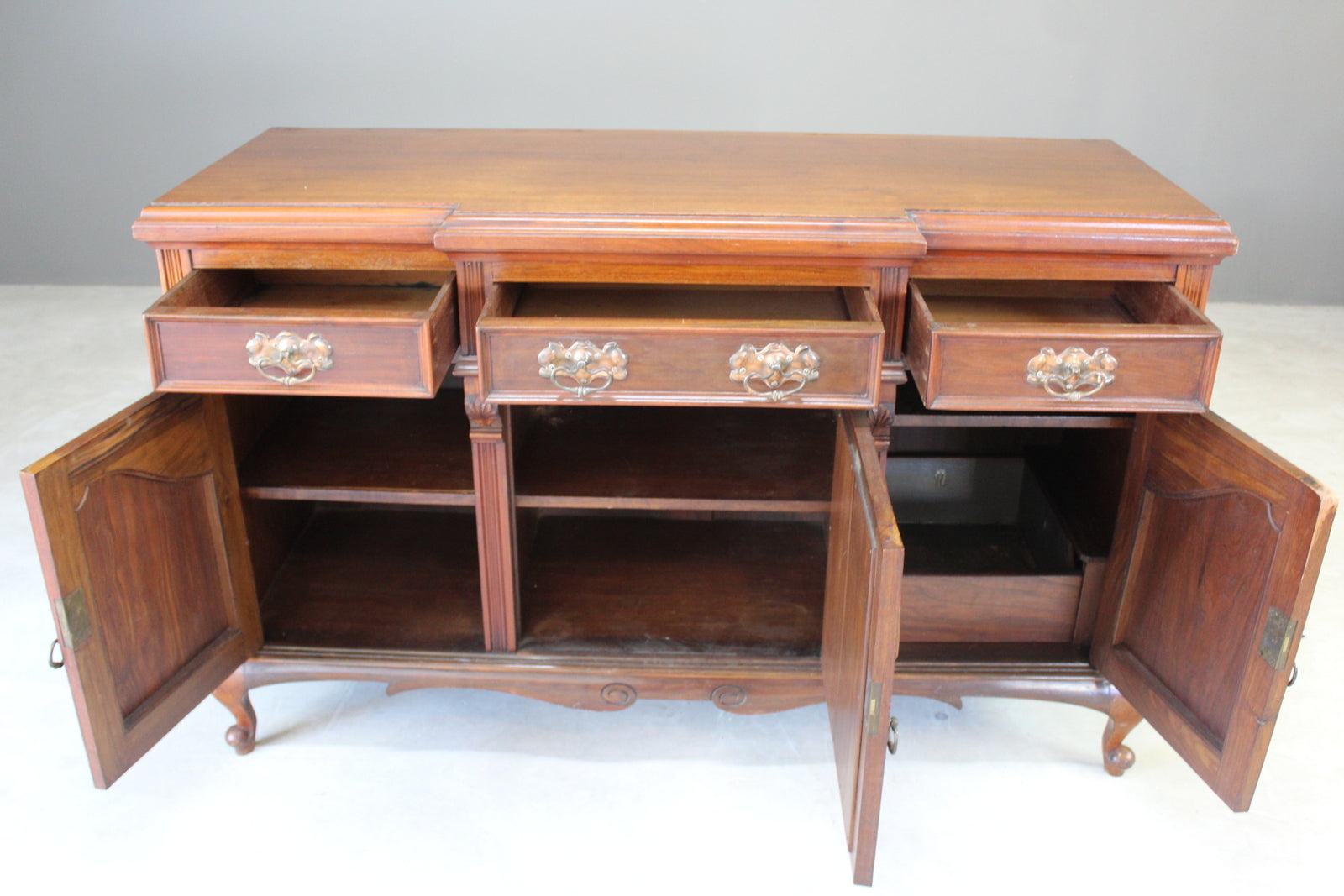 Antique Edwardian Walnut Sideboard - Kernow Furniture