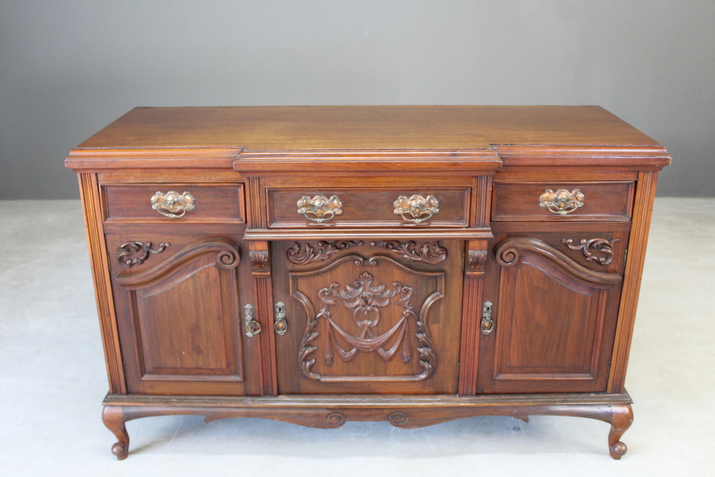 Antique Edwardian Walnut Sideboard - Kernow Furniture