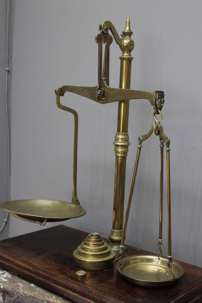 W&T Brass Avery Balance Scales - Kernow Furniture