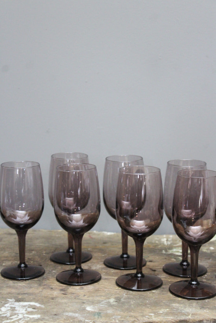 8 Purple Glass Wine Glass - Kernow Furniture