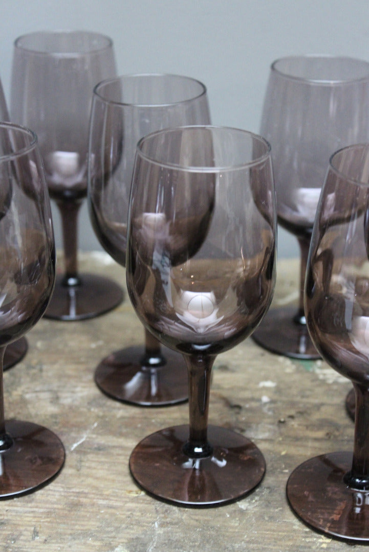 8 Purple Glass Wine Glass - Kernow Furniture