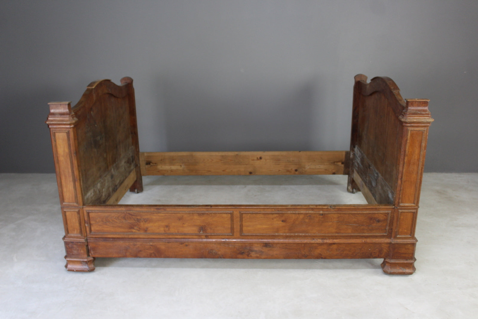 Lit En Bateau French Bed - Kernow Furniture