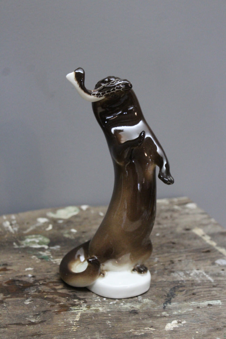 Lomonosov Otter Figure - Kernow Furniture